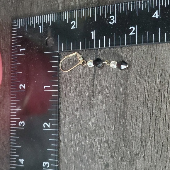 Aurora Borealis Crystal Dangle Earrings E1018 - Picture 2 of 2